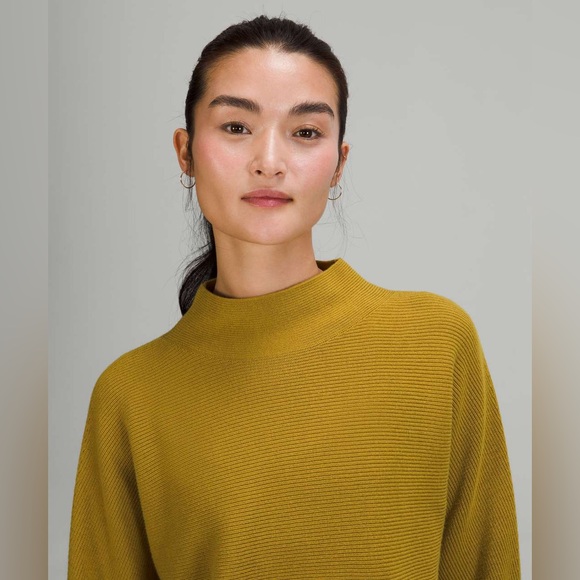 LULULEMON Boxy Cotton-Blend Sweater size XS/S in Auric Gold - Picture 5 of 14